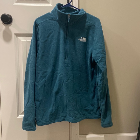 North Face 1/2 Zip - Picture 1 of 3